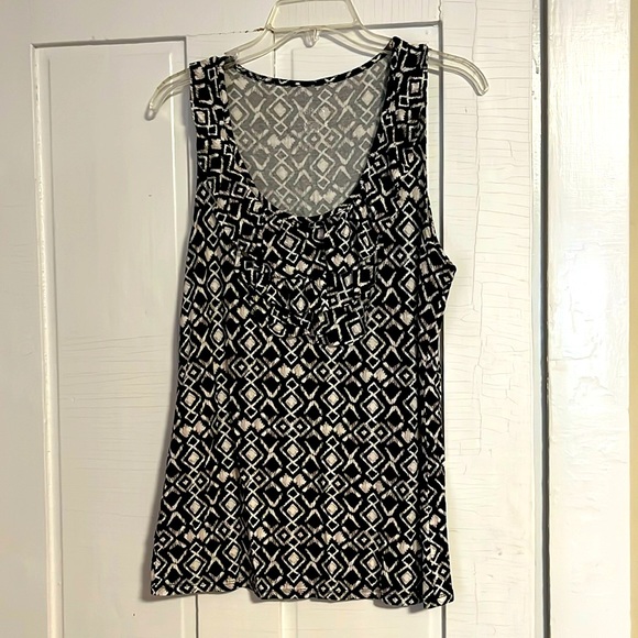 Black and White Tank Top - Picture 1 of 2